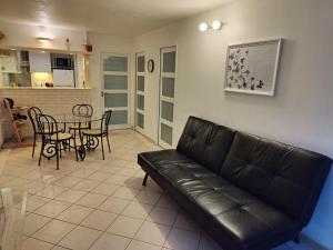 Posezení v ubytování Evasion Paris-Disney + 14 fotografií