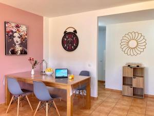 Fotografia z galérie ubytovania Precioso apto 4 pers, 2 piscinas, fibra óptica v destinácii Corralejo