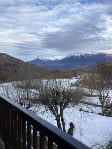 Appartement de 2 chambres avec balcon amenage a Les Orres a 2 km des pistes взимку