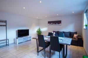 Dining area sa apartment