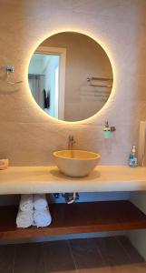 Ванная комната в Aelia Mare Apartments Nr3 +5 фотографий
