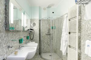 Koupelna v ubytování Hotel Palazzo Papaleo + 37 fotografií