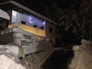 Budynek, w którym mieści się apartament
