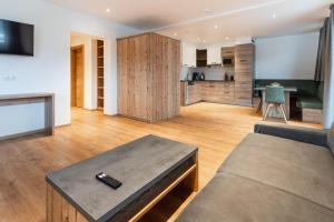 A kitchen or kitchenette at Luxapart Haus 2
