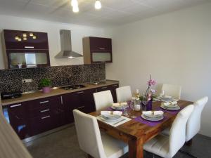 Kuchyň nebo kuchyňský kout v ubytování Holiday Home Villa Ivan