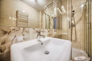 Kúpeľňa v ubytovaní VisitZakopane - Jasny Apartment