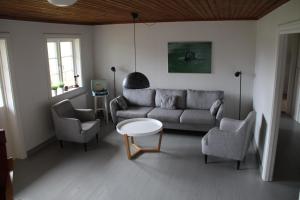 Posezení v ubytování Villa Lägervik Vitsand