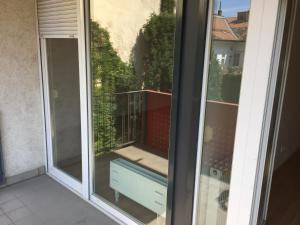Bazén v ubytovaní SDP Futo Apartment alebo v jeho blízkosti