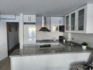 Kuchyň nebo kuchyňský kout v ubytování Estupendo apartamento al mar + 10 fotografií
