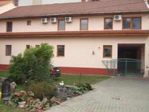 Budova, kde se bed and breakfast nachází