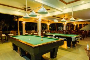Biliár nebo kulečník v ubytování Lotus Muine Resort & Spa