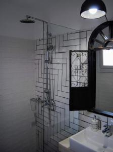 Ένα μπάνιο στο Fotinos House Skiathos