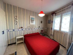 Posteľ alebo postele v izbe v ubytovaní T3 avec terrasse, parking et vue mer pour 6 à Valras-Plage - FR-1-701-34