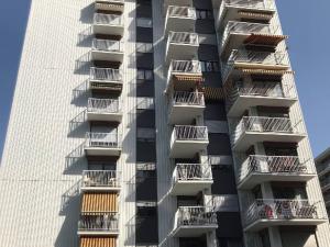 Fotografia z galérie ubytovania Charmant T1 Bis de 35m² avec Terrasse Sud/Est, Parking Privé, Piscine et Tennis - Aix-les-Bains - FR-1-555-80 v destinácii Aix-les-Bains