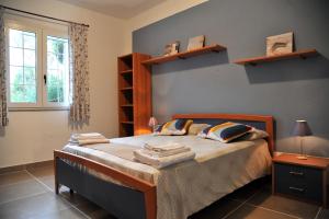 Postel nebo postele na pokoji v ubytování Cala Bernardo Apartment