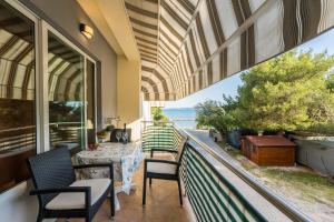 Ein Balkon oder eine Terrasse in der Unterkunft Guest House Malenica