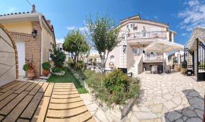 Imagen de la galería de Villa Kormos Apart Hotel, en Kavos