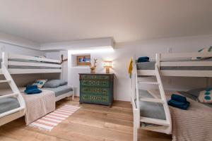Ένα ή περισσότερα κρεβάτια σε δωμάτιο στο Luxurious Chalet in Verbier
