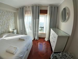 Imagem da galeria de Sintra T3 duplex w magnificent views and balcony in Tapada das Mercês em Algueirão