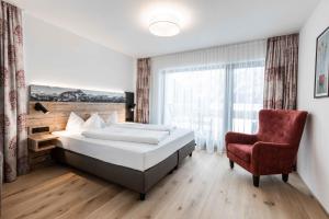 Postel nebo postele na pokoji v ubytování Hotel Alte Krone + 37 fotografií