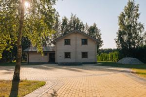 Budova, kde se vila nachází