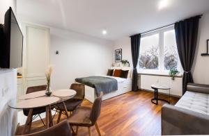 Posedenie v ubytovaní Żoliborz Elite Apartment