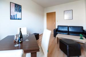 Fotografie z fotogalerie ubytování Charming 1 Bedroom Apartment for 2 People na Slunečném pobřeží