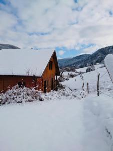 Casa de Monzel with 6-Person Jacuzzi & Panoramic View v zimě