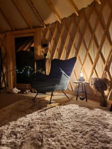 Posedenie v ubytovaní Jurty Glamping