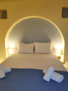 Кровать или кровати в номере Aelia Mare Penthouse