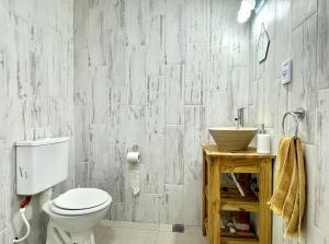 Koupelna v ubytování Cabaña con spa Vida Abundante + 8 fotografií