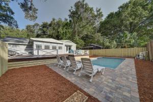 Bazén v ubytování Waterlily - 1047 Marigold Court nebo v jeho okolí