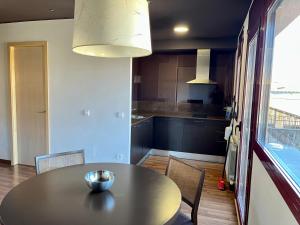 Kuchyňa alebo kuchynka v ubytovaní Can Morera Apartaments a Les Preses