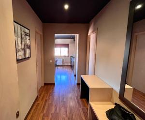 Televízia a/alebo spoločenská miestnosť v ubytovaní Can Morera Apartaments a Les Preses