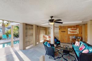 Posezení v ubytování Blue Star Bungalow - 4310 Fourteenth Street