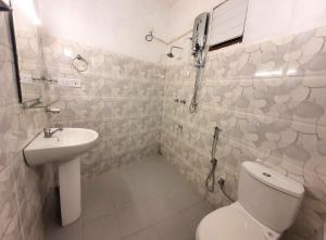 Phòng tắm tại Allen Lilly Ahangama