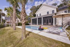 Πισίνα στο ή κοντά στο Keep Palm and Carry on - 4327 Sixth St