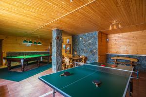 Stolní tenis v ubytování Milana SPA & Hotel - SPA included nebo okolí
