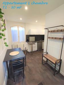 Kuchyňa alebo kuchynka v ubytovaní Appartements - Halles Brauhauban Tarbes