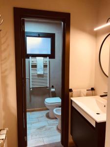 Vannituba majutusasutuses AIKEN JARDIN con cochera