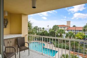 Balkón nebo terasa v ubytování King and Prince North Unit 378 - Downing St