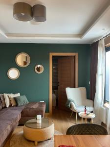 A seating area at Avram