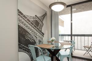 Executive Studio Jr One Bedroom with Balcony and Pool