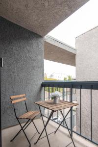 Executive Studio Jr One Bedroom with Balcony and Pool