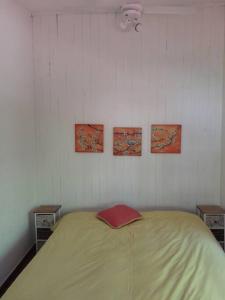 Ένα ή περισσότερα κρεβάτια σε δωμάτιο στο Casa en el delta con acceso terrestre