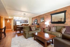 Posezení v ubytování PARK STATION 111 condo