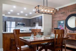 Kuchyň nebo kuchyňský kout v ubytování PARK STATION 111 condo