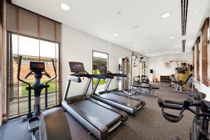 Fitness centrum a/nebo fitness zařízení v ubytování Outrigger Khao Lak Beach Resort - SHA Extra Plus