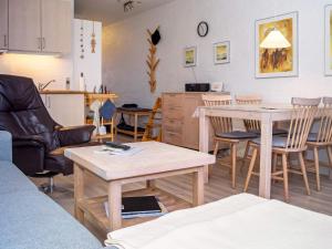 Restaurace v ubytování 4 person holiday home in Vestervig