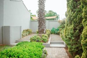 Φωτογραφία από το άλμπουμ του Private luxurious 3 bedroom complete house στο Μπλουμφοντέιν